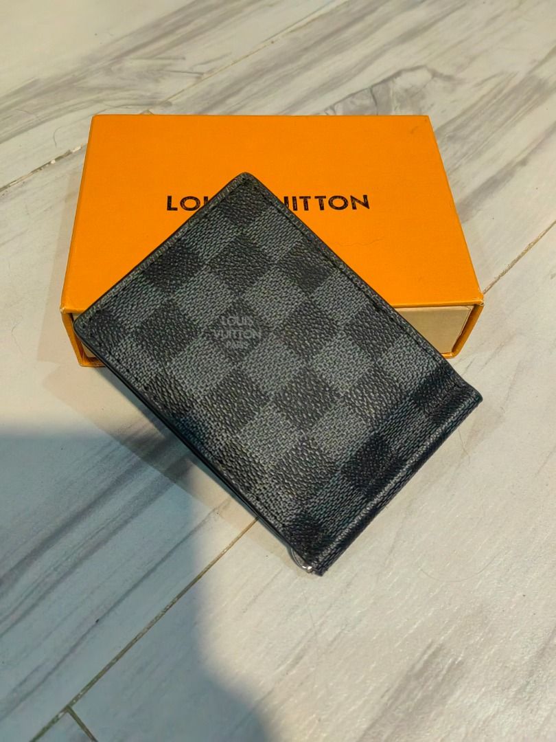 Japan preloved LV moneyclip (Category: Luxury Bags & Wallets) located in Cebu City. Submitted by elcoleccion21 (Listing ID 1375803346, Image 1). Description: Japan Surplus Genuine leather No flaws Quality assurance GUARANTEED 💢.