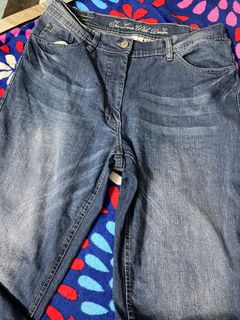 (Category: ) located in . Submitted by preloved_byfaz (Listing ID 1375789731, Image 1). Description: .