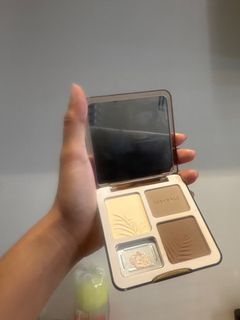 (Category: ) located in . Submitted by destashingmycloset (Listing ID 1375745578, Image 1). Description: .