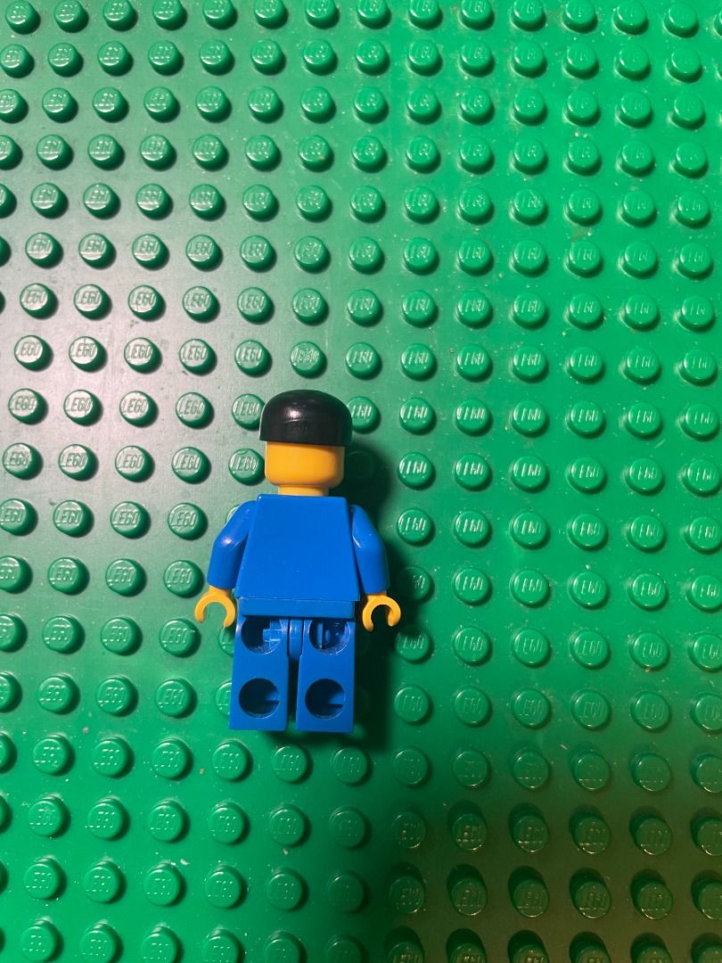 Lego Octan - Blue Oil, Blue Legs, Black Cap, Smirk and Stubble Beard ...