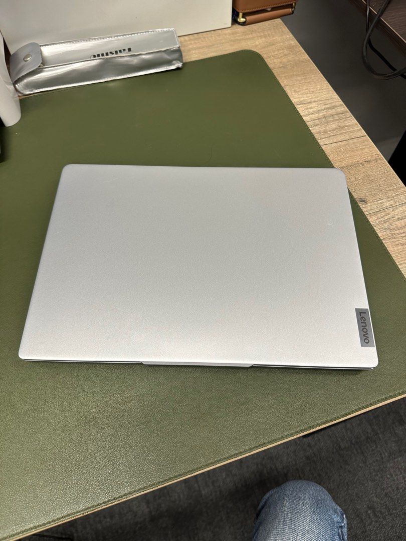 Lenovo IdeaPad Slim 5 14Q8X9 Business Laptop | 14.0" WUXGA | CPU Snapdragon X Plus 8 Core | Windows 11 Home | 16GB RAM 512GB SSD (Category: Laptops & Notebooks) located in Singapore. Submitted by techyg (Listing ID 1375664802, Image 2). Description: Like New, very lightly used for 1 week. Battery condition excellent Specs: - CPU: Snapdragon X Plus 8 Core - RAM: 16GB - Storage: 512GB SSD - GPU: Integrated - Display: 14.0" WUXGA - Battery: 3 CELL -