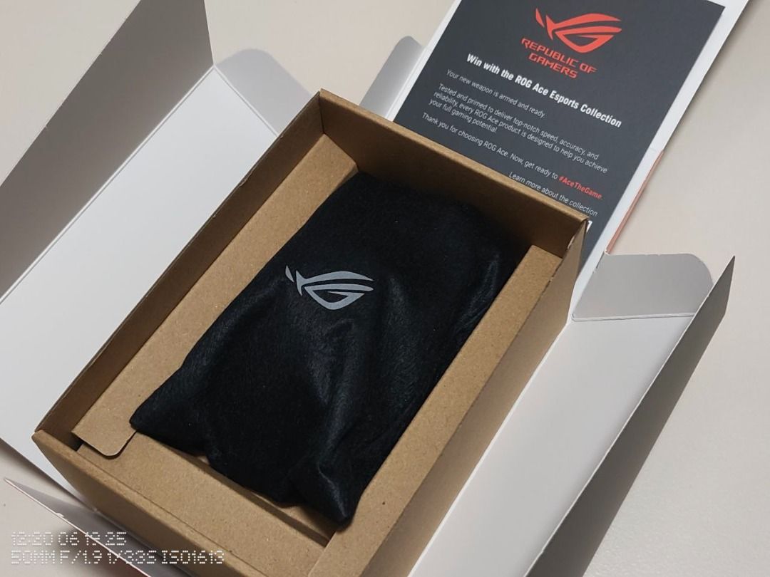 【LIGHTLY USED】ASUS ROG Keris II Ace Wireless Gaming Mouse | 54g Lightweight | AimPoint Pro 42K Optical Sensor - Black (Category: Mouse & Mousepads) located in Singapore. Submitted by tastycrunchy (Listing ID 1375700511, Image 2). Description: Selling the above gaming mouse as i have multiple laying around. Most of the mice are bought and used to test for a bit, not under heavy used conditions. This mouse comes with 3 modes of connectivity: Wired,