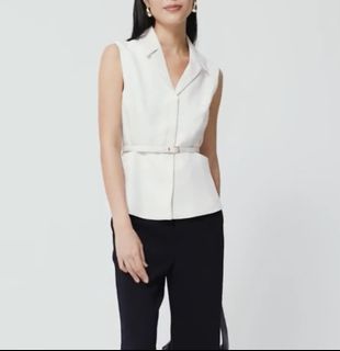 (Category: ) located in . Submitted by ladieswardrobe (Listing ID 1375809790, Image 1). Description: .