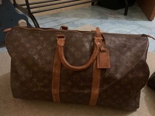 (Category: ) located in . Submitted by cjanjan86 (Listing ID 1375785510, Image 1). Description: .