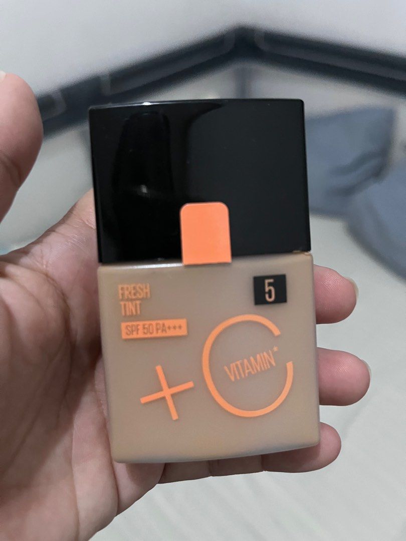 Maybelline Fit Me fresh tint (Category: Makeup) located in Caloocan City. Submitted by graaaaah13 (Listing ID 1375665275, Image 1). Description: Rfs: Just used once. Product not fit with my color tone Shipping c/o buyer.