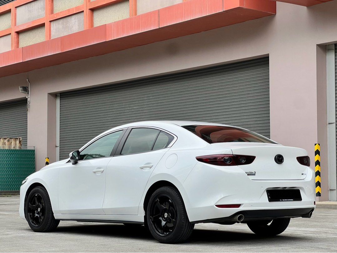 Mazda 3 Sedan Mild Hybrid 1.5 Classic (A)62885348022787114