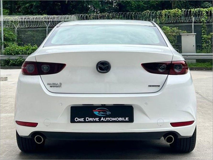 Mazda 3 Sedan Mild Hybrid Elegance  Auto62872684058243112