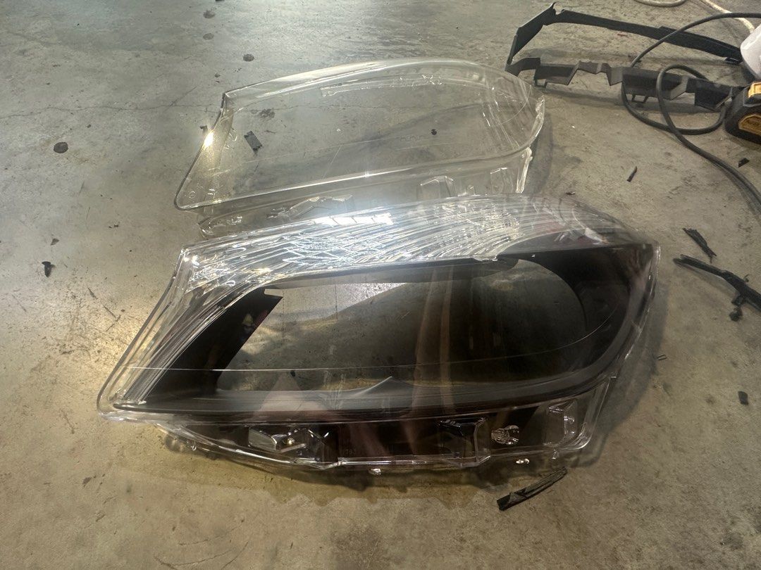 Mercedes BMW Audi Volkswagen Honda Toyota Nissan Kia Hyundai New Headlamp Headlight Clear Len Change Replacement (Category: Accessories) located in Singapore. Submitted by carbonsteercardesign (Listing ID 1375748111, Image 2). Description: Mercedes BMW Audi Volkswagen Honda Toyota Nissan Kia Hyundai New Headlamp Headlight Clear Len Change Replacement Price stated is starting from, depend on car model and year.