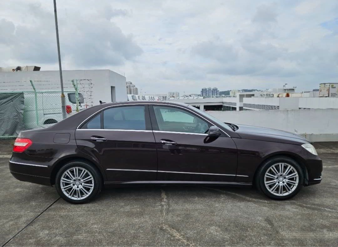 Mercedes-Benz E-Class Saloon E250 CGI (A)62872682657409112