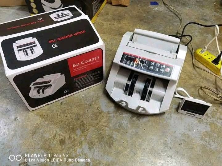 Money Counter Bill (Category: Office & Business Technology) located in Manila. Submitted by micoooy (Listing ID 1375735529, Image 3). Description: .