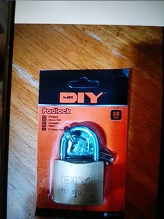 (Category: ) located in . Submitted by smartbuysg22 (Listing ID 1375760205, Image 1). Description: .