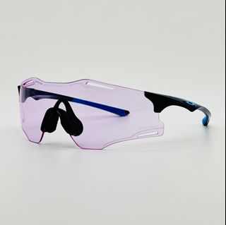 (Category: ) located in . Submitted by gearoutfitters (Listing ID 1375764967, Image 1). Description: .