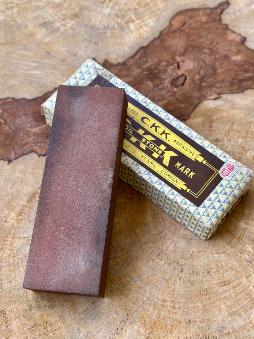 Sharpening Oil Stone (Category: Knives & Chopping Boards) located in Davao. Submitted by furendorithrifter (Listing ID 1375834307, Image 2). Description: 🔰Available🔰 Sharpening Oil Stone Estimated Grit 320 150mm x 50mm x 25mm ‼️ ꜱʜɪᴘᴘɪɴɢ ꜰᴇᴇ ɴᴏᴛ ɪɴᴄʟᴜᴅᴇᴅ ‼️ ᴀꜱ ɪꜱ ᴡʜᴇʀᴇ ɪꜱ 𝘚𝘢𝘭𝘢𝘮𝘢𝘵! 🙏🎌.