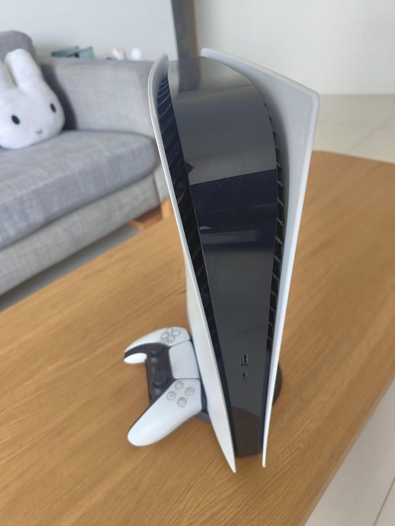 PlayStation 5628630611710741125