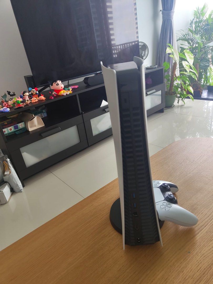 PlayStation 562863061171074112