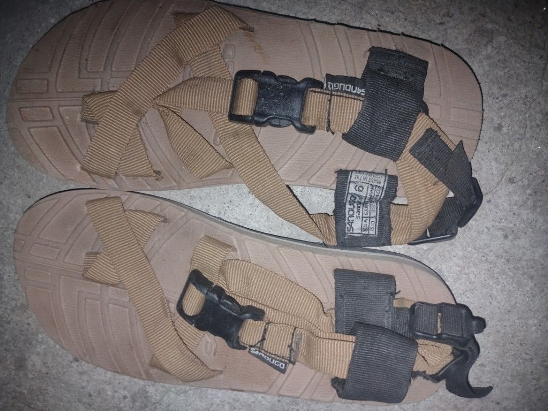 Sandugo Sinai Sandals (Original) (Category: Slippers & Slides) located in Quezon City. Submitted by teamtipid_finds (Listing ID 1375696625, Image 1). Description: Sandugo Sinai Sandals (Original) Pre-loved but still tough! Swelas makapal pa at hindi pudpod. Perfect for daily use or outdoor activities ✅ Check posted picture for size info. ✅ Presyong abot-kaya!.