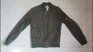 (Kategori: ) berada di . Dikirim oleh arenagaragenstore168 (ID iklan 1375756893, Gambar 1). Deskripsi: .