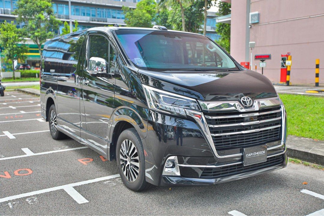 Toyota Granace Diesel 2.8 G 8-Seater (A)62887424893953111