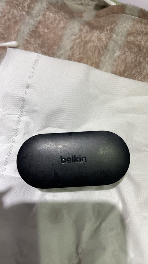 由 max1990615 (刊登 ID 1372523579，圖片 1) 提交，位於 新北市 (New Taipei) 的 🎧 Belkin SoundForm Play 真無線耳機（二手） (類別：耳機)，說明：型號：AUC005｜顏色：黑色 📌 功能正常｜已清潔消毒｜實拍如圖 📦 內容物：耳機本體＋原廠充電盒 ❌ 無充電線／無原廠外盒（需自備 Type-C 充電線） 🔋 藍牙連線穩定，充電功能正常，雙耳/單耳都可用 💡 LED 燈號顯示正常，連線迅速，使用順暢 🧽 商品已徹底清潔與酒精消毒，衛生無虞 🔍 充電盒與耳機本體有些許使用痕跡（如照片），但功能完全正常 ⚠️ 二手商品售出不退不換，請確認可接受再下單。