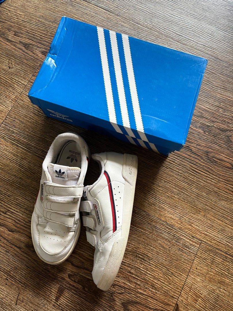 Adidas continental little boys (Category: Babies & Kids Fashion) located in Makati City. Submitted by lastpiece (Listing ID 1372533471, Image 2). Description: Adidas continental little boys Size 2.5 US / UK 2 / F 34 / CHN 210 / J 210 210 cm fits approx 6-8 yo Color: white Store bought With box.