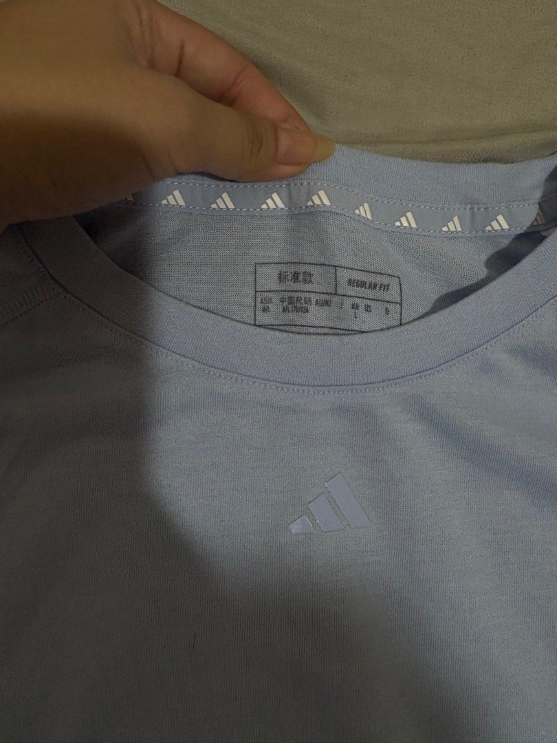 Adidas Crop Shirt (Category: Shirts) located in Pasig City. Submitted by mendd (Listing ID 1372521683, Image 2). Description: used twice only bought @ sports cental - sm center shaw.
