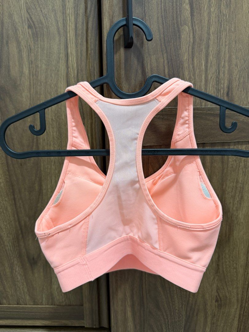 Adidas Sports Bra (Category: Activewear) located in Dasmarinas. Submitted by salangsangiya (Listing ID 1372536524, Image 2). Description: No issues other than malapit na pong matanggal yung tag hehe (as seen on photo).