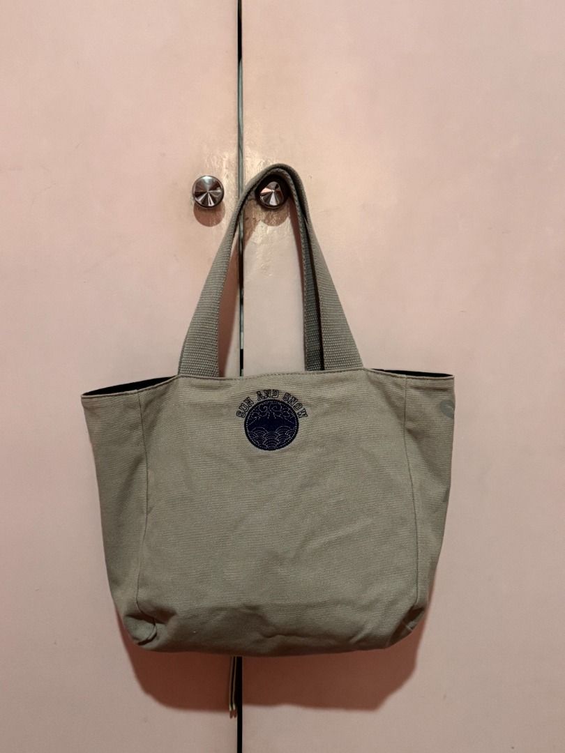 Agnès B. Canvas Tote Bag (Reversible) (Category: Tote Bags) located in San Juan City. Submitted by declutterbymicah (Listing ID 1372554026, Image 3). Description: 💌 INFO: - Agnès B. Canvas Tote Bag (Reversible) - PHP 1,500 - SF/Grab/Lalamove to be shouldered by buyer..