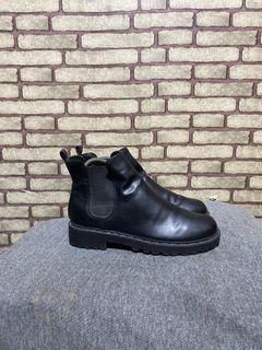 (Kategori: ) berada di . Dikirim oleh ghumabranded_authentic (ID iklan 1372537102, Gambar 1). Deskripsi: .