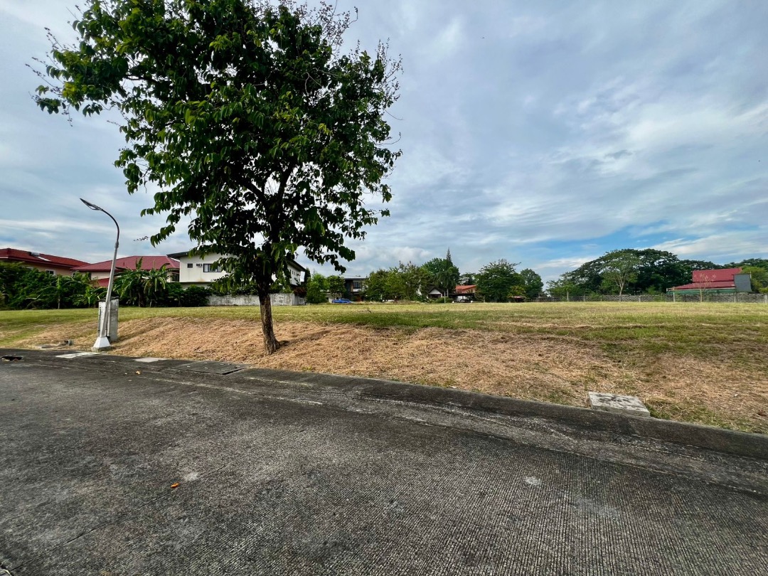 (Category: ) located in . Submitted by PropertiesByZaldy (Listing ID 1372491571, Image 1). Description: .