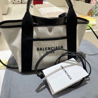 （分類：）位於 。 由 pomballball3333 提交（商品編號 1372487899，圖片 1）。簡介： 。