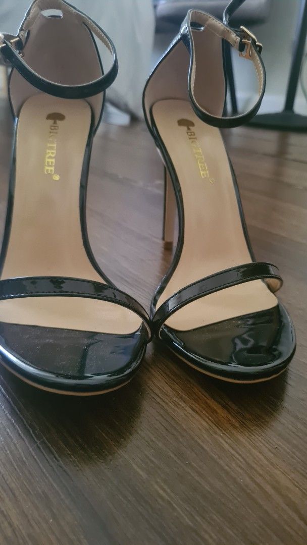 Black Ankle Strap Heels (Category: Heels) located in Mandaluyong City. Submitted by mnlpicks (Listing ID 1372472697, Image 1). Description: BNEW, NO BOX. Only worn to fit inside home. I usually wear a 39, but 40 in these heels fit best. Slightly wide feet..