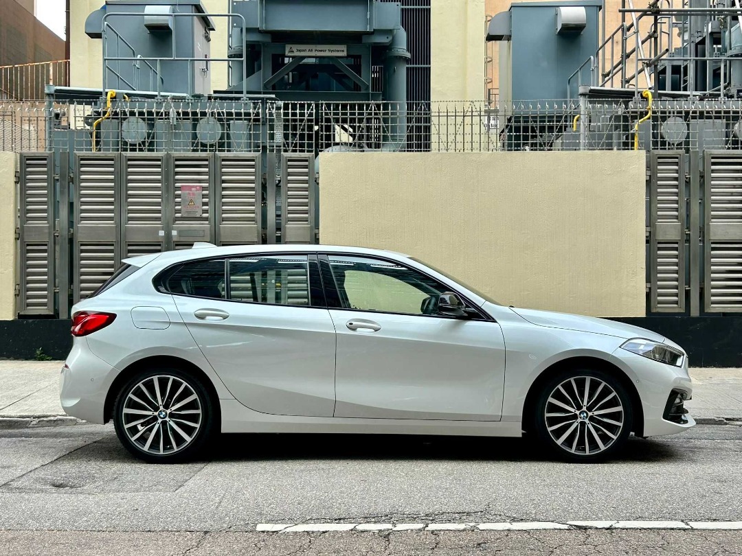 BMW 118i SPORT Auto62864837118850114