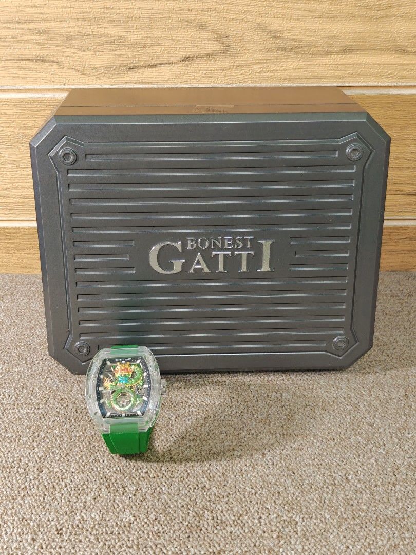Bonest Gatti 9980 Green Dragon (Category: Men's Watches) located in Manila. Submitted by julianjuleschico (Listing ID 1372642279, Image 2). Description: original price is 35k price slightly negotiable watch and box only smooth like nee.