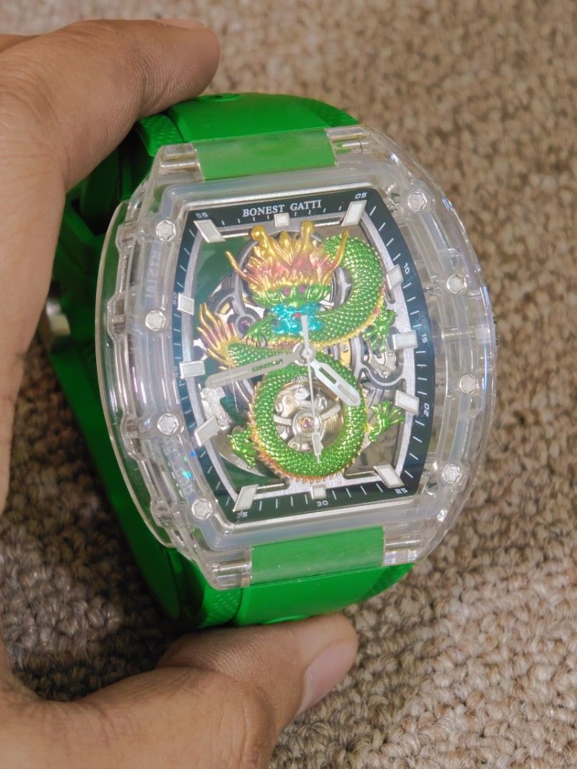 Bonest Gatti 9980 Green Dragon (Category: Men's Watches) located in Manila. Submitted by julianjuleschico (Listing ID 1372642279, Image 1). Description: original price is 35k price slightly negotiable watch and box only smooth like nee.