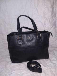 (Kategori: ) berada di . Dikirim oleh dwina_prelovedsecondbag (ID iklan 1372471789, Gambar 1). Deskripsi: .