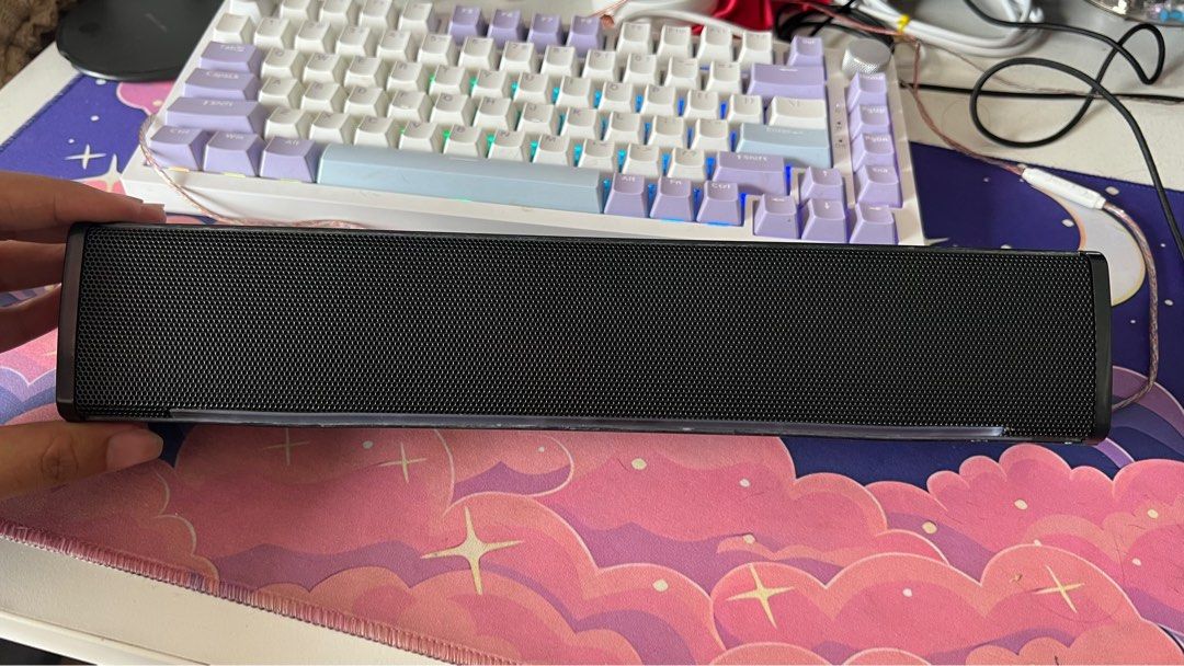 Computer Speaker (Category: Soundbars, Speakers & Amplifiers) located in Manila. Submitted by zrn.lu (Listing ID 1372481288, Image 1). Description: Rfs: upgraded into a new computer speaker Up for nego Loc: Paco Manila.