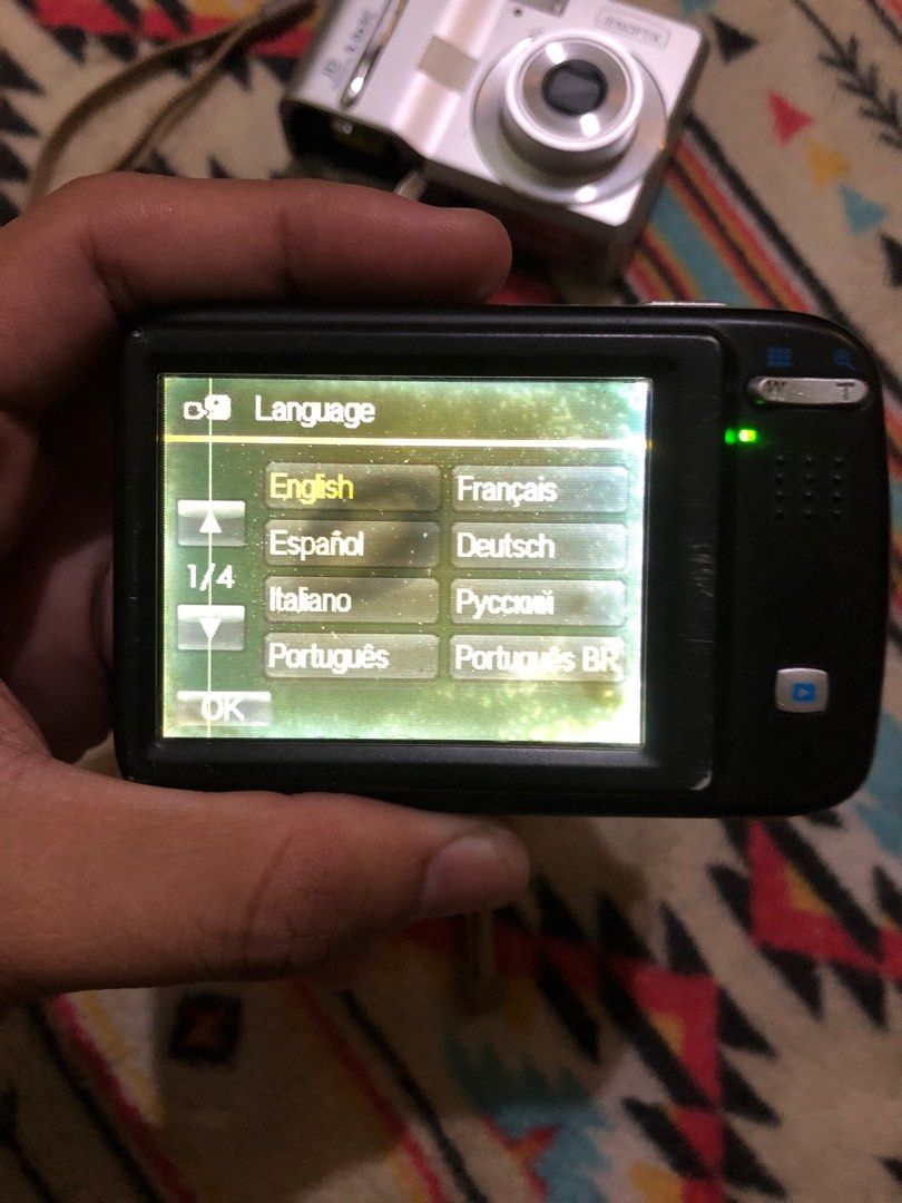 Defective digicams (Category: Cameras) located in Quezon City. Submitted by markgolveo (Listing ID 1372513285, Image 3). Description: Defective digicams as pair set read below for details HP CW450i - tested with power all buttons and sounds are functioning Flash is working , touch screen still works well , image and video capture are still working - issues > signs of heavy wears on body shell / bad screen burns and lines does not affect its image