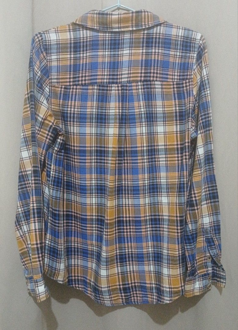 FOREVER21 Blue & Orange Checkered Longsleeves Polo (Category: Longsleeves) located in Tarlac. Submitted by animerika565 (Listing ID 1371751964, Image 3). Description: RFS: Decluttering & its not my size anymore, not ukay size on tag : S H : 27 inches W from front : 21 inches Shoulders : 14 inches Sleeves: 24 inches flaw: loose threads MOP: Gcash delivery: J&T.