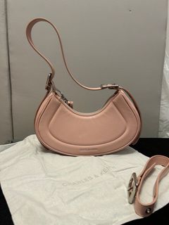 （分類：）位於 。 由 haileychan789 提交（商品編號 1372577299，圖片 1）。簡介： 。
