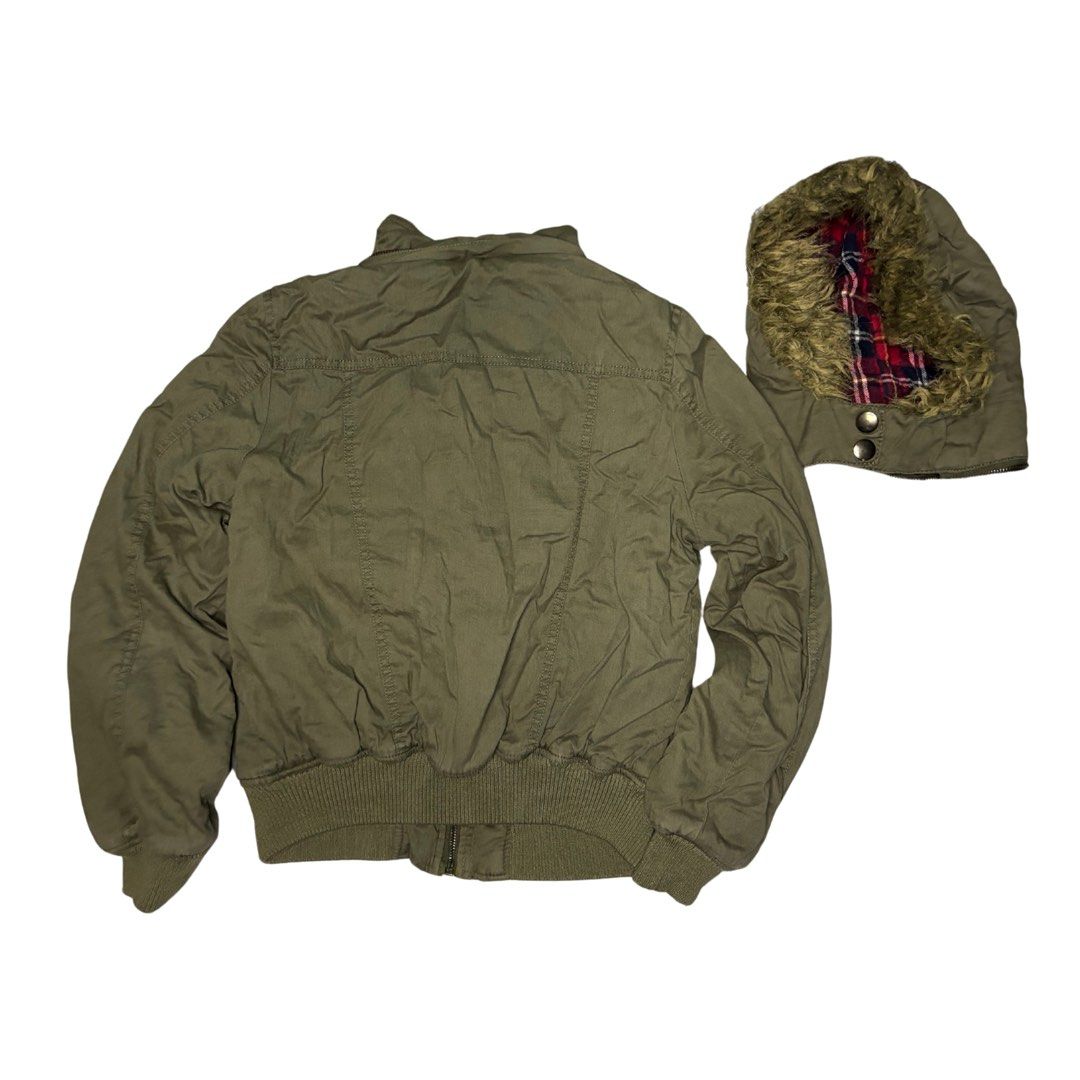 green fur lined jacket winter coat (Category: Coats, Jackets and Outerwear) located in Manila. Submitted by rurusaid (Listing ID 1372545499, Image 2). Description: Sleeve length: 25 inches Length: 20 inches Width: 16 inches Hood Length: 8 inches Width: 10 inches rfs: was gonna wear it for a cosplay but decided against it.
