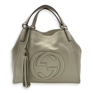 (Category: ) located in . Submitted by carousellluxury (Listing ID 1372569437, Image 1). Description: .