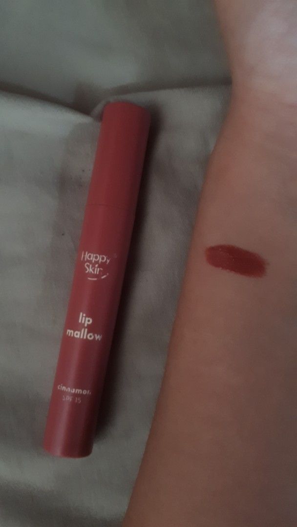 Happy skin lip mallow (Category: Makeup) located in Bangued. Submitted by de_clutterrr (Listing ID 1372563249, Image 2). Description: - old packaging - shade cinnamon, color slightly different due to lighting - used a few times but still mostly full - rfs: naka stock lang, need funds - dm for more info.