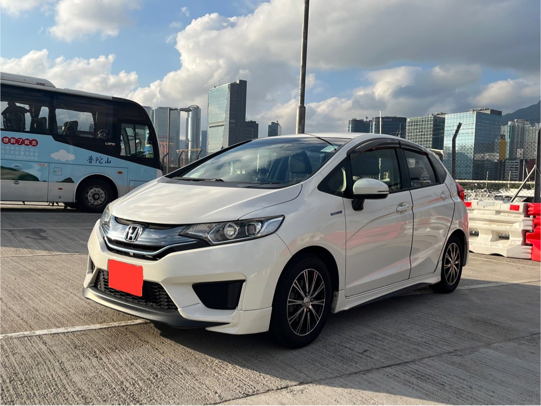 Honda Fit 1.5 S Hybrid (A)62863126889730111