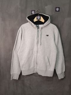 (Kategori: ) berada di . Dikirim oleh treasuretrove.thrift_ (ID iklan 1372621612, Gambar 1). Deskripsi: .