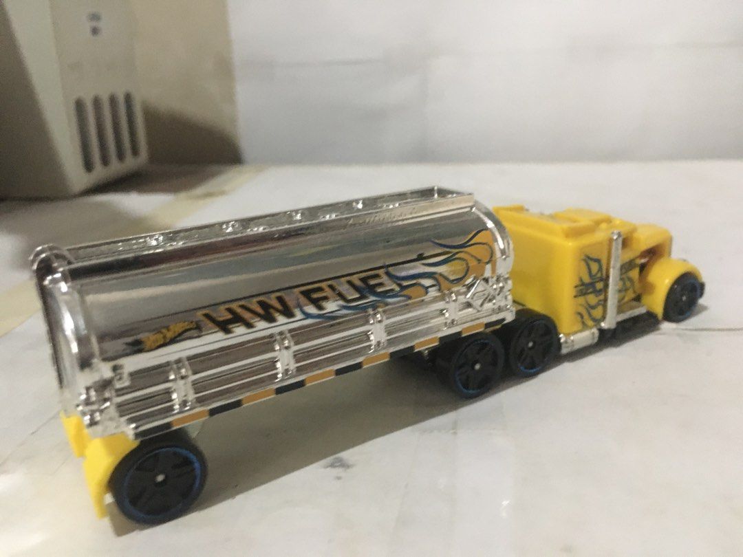 Hot Wheels - Track Star Hauler - Fuel & Fire (Category: Vehicle & Diecast Models) located in Paranaque City. Submitted by raon19 (Listing ID 1372538527, Image 2). Description: Original Hot Wheels item only kept on display in a shelf. Item may have minor paint chips. Please manage your expectations. Payment via GCash or BPI Meet-up within Merville Park Subdivision, Paranaque and satellite villages..