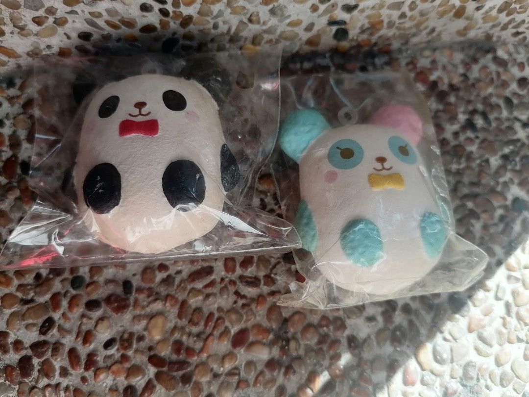 Ibloom Mashlos Squishy Set (Category: Designer & Blind Box Toys) located in Valenzuela. Submitted by sugar.foams (Listing ID 1372551601, Image 2). Description: Both for 200 Black - 130 Blue pink - 120 Dfcts are shown. No ogp. Dm for more info. Price negotiable..