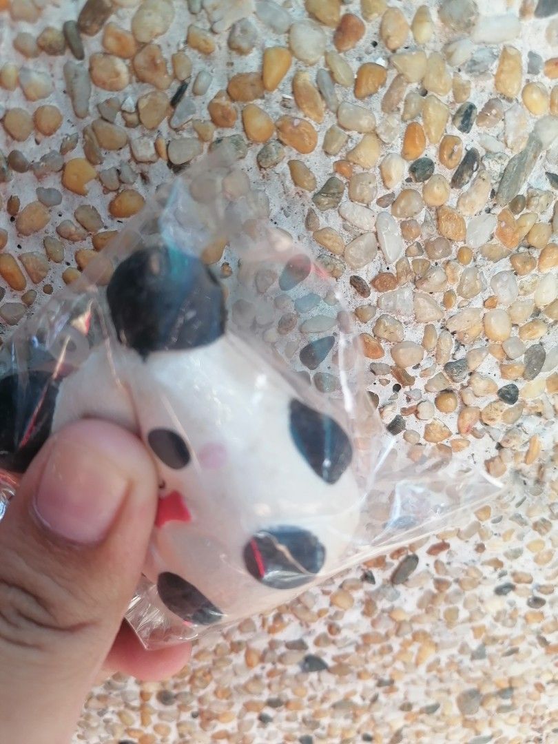 Ibloom Mashlos Squishy Set (Category: Designer & Blind Box Toys) located in Valenzuela. Submitted by sugar.foams (Listing ID 1372551601, Image 3). Description: Both for 200 Black - 130 Blue pink - 120 Dfcts are shown. No ogp. Dm for more info. Price negotiable..