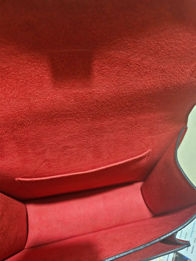 Louis Vuitton epi neo monceau (Category: Luxury Bags & Wallets) located in Quezon City. Submitted by jaygee (Listing ID 1372567409, Image 2). Description: Authentic Louis Vuitton neo monceau bag With dust bag and entrupy certificate.