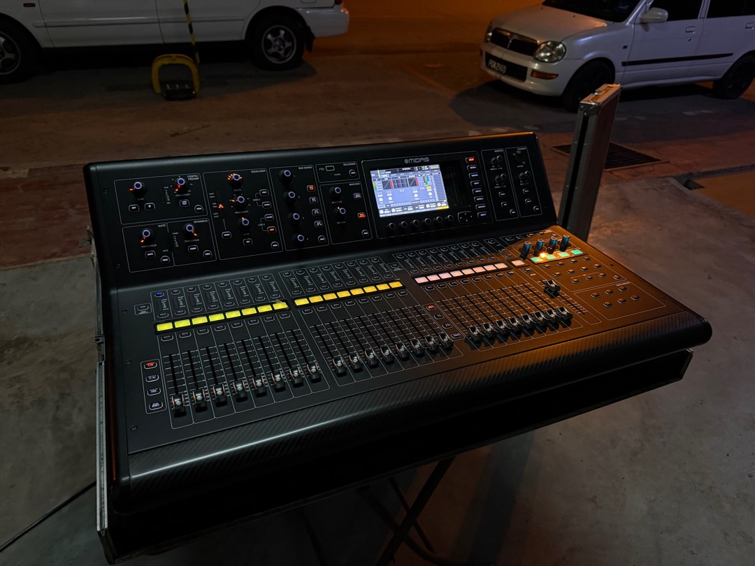 MIDAS M32 Digital Mixing Console, Audio, Other Audio Equipment on Carousell