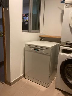 (Category: ) located in . Submitted by d.himmel (Listing ID 1372524292, Image 1). Description: .